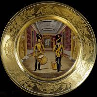 9152Russian_Imperial_Porcelain_military_plate_02c_Palace_Grenadiers_Drummers.jpg