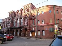800px-Mayakovsky_Theatre_in_Moscow.jpg