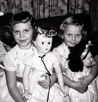 Old Photos of Girls and Their Dolls (10).jpg