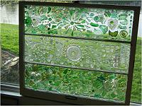 e3c1tableau-en-verre-glass-art-broken-glass-on-an-old-window-artisanat-de-verre-briseart-nouveau.jpg